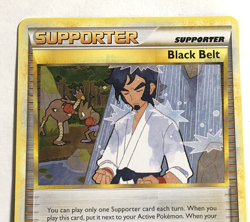 Black Belt 85/102 Triumphant Pokemon Uncommon LIGHTLY PLAYED LP - Image 2