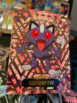 Shadow Meowth Gold Holo - Crystal Collection 2024 - Pokemon Card - Image 3