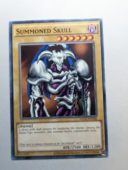 Summoned Skull - YGLD-ENA06 - Common - Image 1