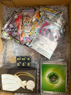 Pokemon 800 Card Bulk Lot! Holos, Non-Holo C/U+ Accessories, Double and Ultra R - Image 1