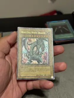 Yu-Gi-Oh! Blue-Eyes White Dragon LOB-001 Unlimited Ultra Rare MP WAVY - Image 4