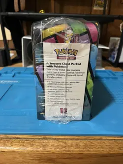 Pokemon TCG - Eevee Collector's Chest Lunchbox Tin Sealed! - Image 3