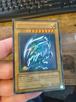 Yu-Gi-Oh! Blue-Eyes White Dragon - SDK-001 - Unlimited - Lightly Played - Image 1