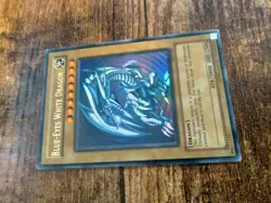 Yu-Gi-Oh! Blue-Eyes White Dragon - SDK-001 - Unlimited - Lightly Played - Image 4