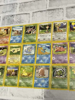 Pokemon Vintage Neo Genesis Card Lot of 24 Cards WOTC NO DUPES LP/NM Vtg TCG - Image 3