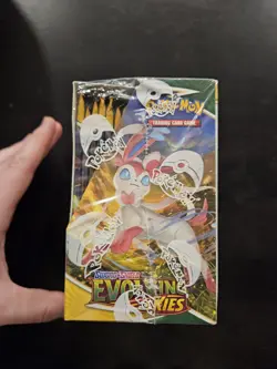 Pokemon Evolving Skies Booster Box - Image 4