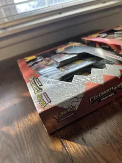 Pokemon TCG Celebrations Collection Lance's Charizard V Box X 2 820650101625 - Image 4