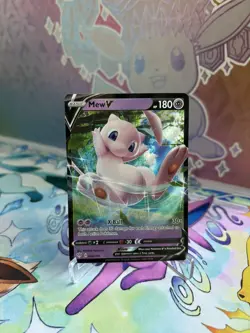 Pokemon TCG Mew V 069/189 Ultra Rare Darkness Ablaze NM - Image 1