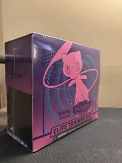 Nintendo Pokemon TCG Sword & Shield-Fusion Strike Elite Trainer Box - Image 4