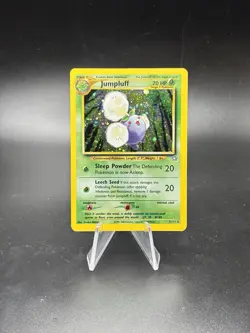 Pokemon Neo Genesis Lot Of 121 Pokemon Cards WOTC one HOLO RARE 2000 Vintage Set - Image 4