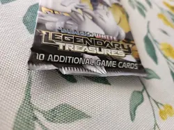 2013 Pokemon Black & White Legendary Treasures Booster Pack Sealed Reshiram Art - Image 4