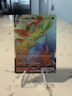 Pokemon TCG Leafeon VMAX Rainbow Secret Rare Holo Card Evolving Skies 204/203 - Image 1