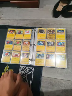 Pokemon Card Binder Collection 500+ No Duplicates Steel Normal Electric Water - Image 3