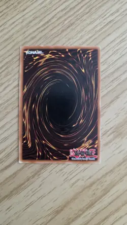 Yu-Gi-Oh! TCG Blue-Eyes White Dragon SDK-001 Ultra Rare - Image 2