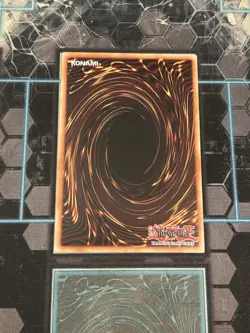 Yugioh TCG Blue Eyes White Dragon DPKB-EN001 Unlimited Super Rare LP - Image 2