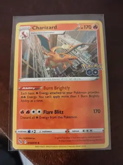 Charizard 010/078 Pokemon GO Reverse Holo - Image 1