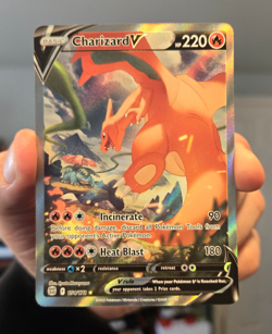 Pokemon TCG Charizard V 154/172 Alternate Art Ultra Rare Brilliant Stars NM/M - Image 3