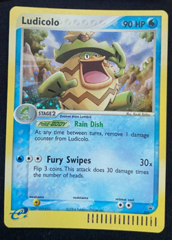 POKEMON Card Ludicolo 020 Black Star Promo Holo NM/LP - Image 1