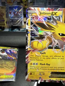 Pokemon Jolteon EX 28/83 Generations LP - Image 2