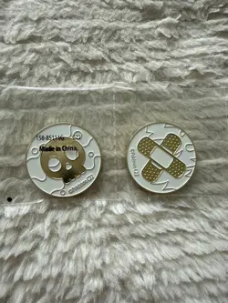 Pokemon Charizard UPC accessories Gold Coin, Sleeves, Damage Counter, Dice, LOT - Image 3