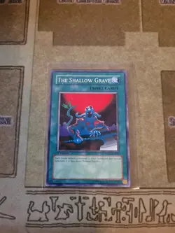YUGIOH THE SHALLOW GRAVE SDRL-EN023 COMMON 1ST ED VLP - Image 1