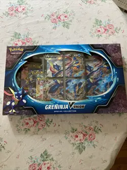 Pokemon TCG Greninja V-Union Special Collection Box - Image 1