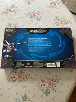 Pokemon TCG Greninja V-Union Special Collection Box - Image 2