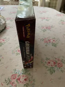 Pokemon TCG Greninja V-Union Special Collection Box - Image 5