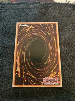 Dark Magician - LC01-EN005 - Ultra Rare - Limited Ed - Yugioh - Image 2
