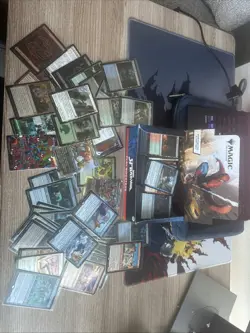 Magic The Gathering Spiderman Collector Lot of Over 400 Cards Foils, Rares, Etc. - Image 1