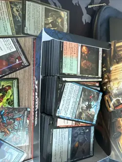 Magic The Gathering Spiderman Collector Lot of Over 400 Cards Foils, Rares, Etc. - Image 4