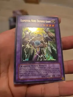 Yugioh Elemental Hero Thunder Giant EHC2-EN004 Secret Rare Limited Ed NM-VLP - Image 3