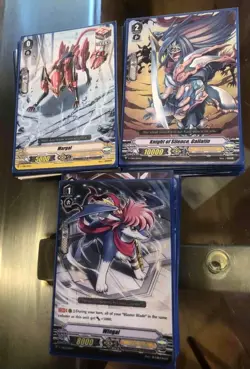 Vanguard Cardfight! Ultra Pro Deck Box lot 59 cards Royal Paladin (2011) Manga - Image 3