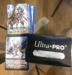 Vanguard Cardfight! Ultra Pro Deck Box lot 59 cards Royal Paladin (2011) Manga - Image 5