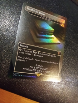 MTG - LotR - Balin’s Tomb (Ancient Tomb) - Borderless Surge Foil VF french - Image 1