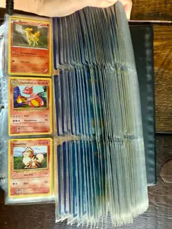 Huge Pokemon collection. 500+ cards-some very rare - Image 5