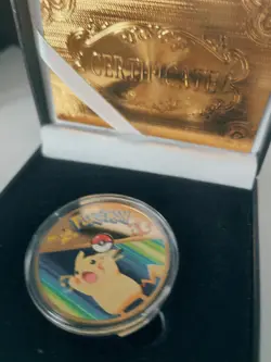 💥Pokemon Pikachu Blue/Grn Gold Metal Collectable Coin With Box & Certificate 💥 - Image 1