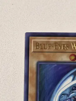Blue-Eyes White Dragon LCKC-EN001 1st Edition Yugioh Ultra Rare VLP (Version 2) - Image 4