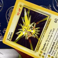 Pokemon TCG Zapdos Base Set Holo Rare Card 16/102 LP - Image 3
