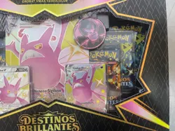 Pokemon TCG Crobat VMAX Shiny Premium Collection Destinos Brillantes Spanish Box - Image 5