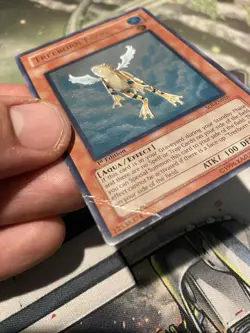 Yugioh Treeborn Frog 1st Edition Ultimate Rare SOI-EN025 Damaged - Image 3