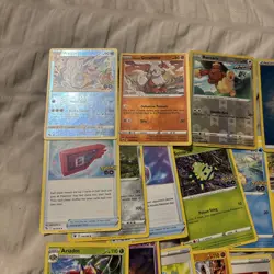 Pokemon Card Lot 2021-2023 Holos Uncommon Common 66x LP-EX Lot G85 - Image 2