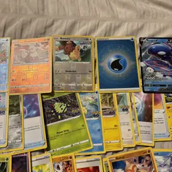 Pokemon Card Lot 2021-2023 Holos Uncommon Common 66x LP-EX Lot G85 - Image 3