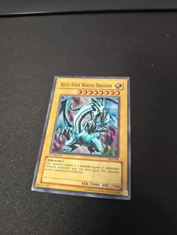 Blue-Eyes White Dragon - Super Rare - SKE-001 1st Edition Yu-Gi-Oh! - Image 2