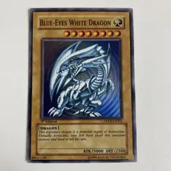 Yugioh - Blue-Eyes White Dragon DPKB-EN001 1st Edition SUPER LP/NM X1 - Image 1