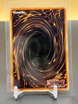 Yu-Gi-Oh! Dark Magician 25th Anniversary LC01-EN005 Ltd Ed Ultra Rare - Image 2
