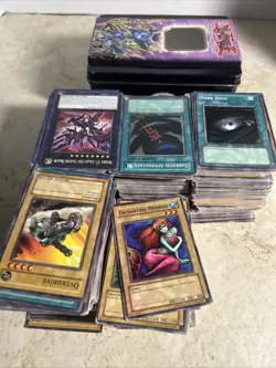 1996 YU-GI-OH Trading card lot over 800 cards Commons + 600 Pokemon Cards 2025 - Image 1