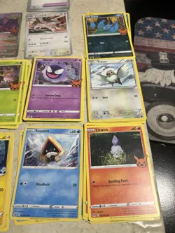 1996 YU-GI-OH Trading card lot over 800 cards Commons + 600 Pokemon Cards 2025 - Image 3