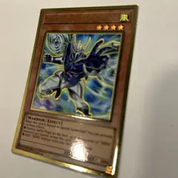 Elemental HERO Stratos MAGO-EN004 Maximum Gold 1st Edition - Image 2