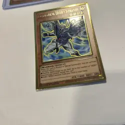 Elemental HERO Stratos MAGO-EN004 Maximum Gold 1st Edition - Image 3